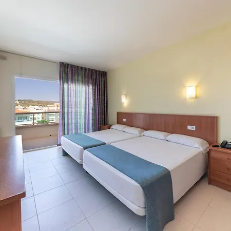 Natura Park Hotel 4*