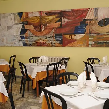 Natura Park Hotel 4*