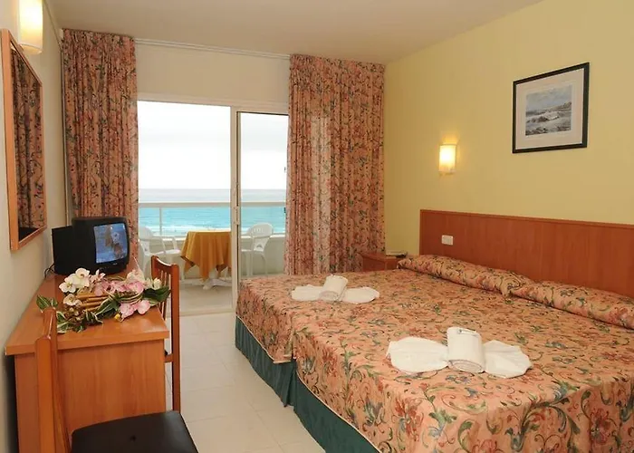Natura Park 4* كوماروغا