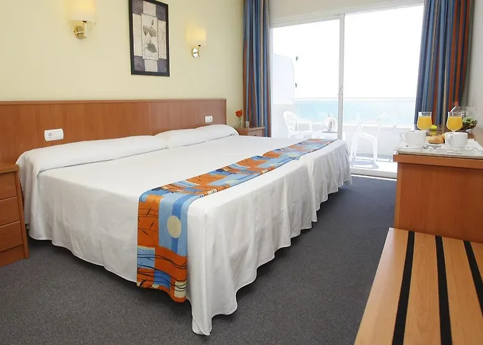 فندق Natura Park 4*
